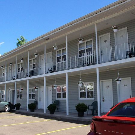 Midtown Motel & Suites Moncton Exterior foto